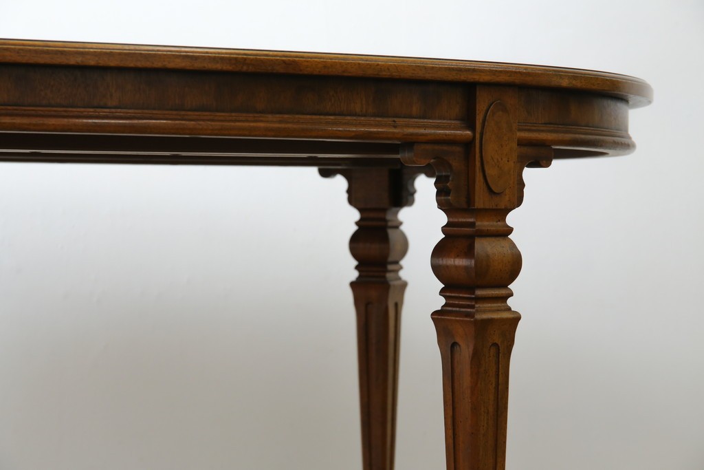 中古　美品　廃盤品　DREXEL HERITAGE(ドレクセルヘリテイジ)　Cameo Classics(キャメオクラシックス)　天板のチェックパターンがお洒落なエクステンションテーブル　(R-074481)