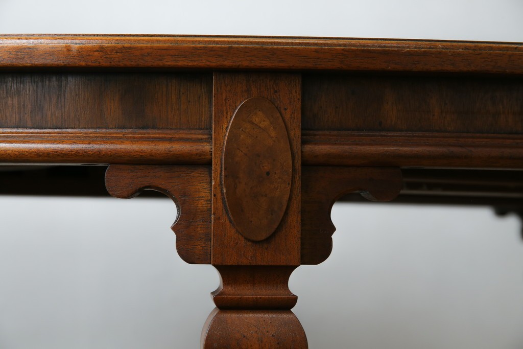 中古　美品　廃盤品　DREXEL HERITAGE(ドレクセルヘリテイジ)　Cameo Classics(キャメオクラシックス)　天板のチェックパターンがお洒落なエクステンションテーブル　(R-074481)