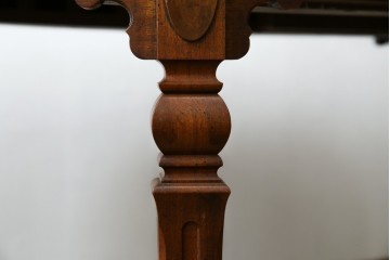 中古　美品　廃盤品　DREXEL HERITAGE(ドレクセルヘリテイジ)　Cameo Classics(キャメオクラシックス)　天板のチェックパターンがお洒落なエクステンションテーブル　(R-074481)