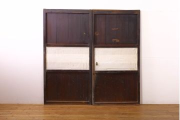 アンティーク建具　長い歴史を刻んだ味わいが魅力的な障子帯戸2枚セット(引き戸、板戸、格子帯戸、障子戸)(R-074484)