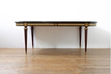 中古　美品　スペイン高級家具　ガラス天板付き　象嵌とゴールドの装飾が高級感を醸し出すダイニングテーブル(食卓、4人掛け、6人掛け)(R-074485)
