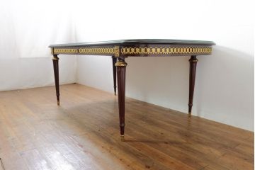 中古　美品　スペイン高級家具　ガラス天板付き　象嵌とゴールドの装飾が高級感を醸し出すダイニングテーブル(食卓、4人掛け、6人掛け)(R-074485)