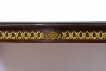 中古　美品　スペイン高級家具　ガラス天板付き　象嵌とゴールドの装飾が高級感を醸し出すダイニングテーブル(食卓、4人掛け、6人掛け)(R-074485)