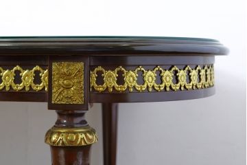 中古　美品　スペイン高級家具　ガラス天板付き　象嵌とゴールドの装飾が高級感を醸し出すダイニングテーブル(食卓、4人掛け、6人掛け)(R-074485)