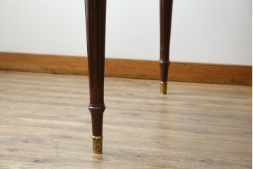 中古　美品　スペイン高級家具　ガラス天板付き　象嵌とゴールドの装飾が高級感を醸し出すダイニングテーブル　(R-074485)