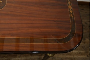 中古　美品　スペイン高級家具　ガラス天板付き　象嵌とゴールドの装飾が高級感を醸し出すダイニングテーブル　(R-074485)