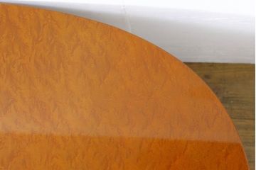 中古　美品　松創(MATSUSO・マツソウ)　バーズアイメープル　明るく艶のある木の色味と杢目が美しいセンターテーブル(ローテーブル、リビングテーブル、オーバルテーブル)(定価約50万円)(R-074489)