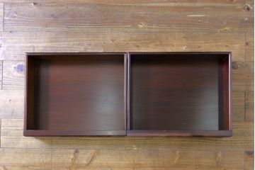 和製ビンテージ　未使用　展示品　花梨(カリン)材　鳥眼杢(バーズアイ)　凝った意匠が素敵な茶棚(飾り棚、収納棚、戸棚、ヴィンテージ)(R-074490)