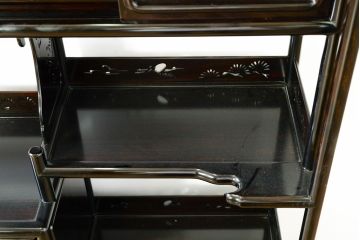 和製ビンテージ　未使用　展示品　縞黒檀(シマコクタン)材　和の空間作りにおすすめの飾り棚(茶棚、違い棚、収納棚、戸棚、ヴィンテージ)(R-074494)
