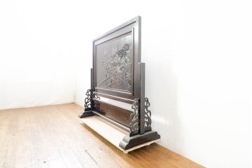 和製ビンテージ　黒檀(コクタン)材　華やかな彫刻のデザインが目を惹く衝立て(つい立て、衝い立て、仕切り、パーテーション、ヴィンテージ)(R-074495)