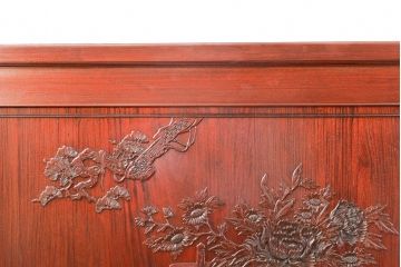 和製ビンテージ　花梨(カリン)材　赤みがかった色味と華やかな彫刻のデザインが目を惹く衝立て(つい立て、衝い立て、仕切り、パーテーション、ヴィンテージ)(R-074496)