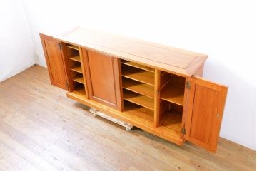 和製ビンテージ　総欅(ケヤキ)材　収納力抜群! 欅の杢目と風合いそのままを楽しめる下駄箱(収納棚、戸棚、靴箱、キャビネット、ヴィンテージ)(R-074498)