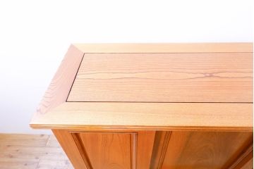 和製ビンテージ　総欅(ケヤキ)材　収納力抜群! 欅の杢目と風合いそのままを楽しめる下駄箱(収納棚、戸棚、靴箱、キャビネット、ヴィンテージ)(R-074498)