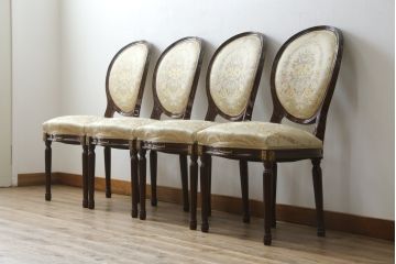 中古　スペイン高級家具　気品のある佇まいで空間を引き立てるダイニングチェア4脚セット(椅子、イス)(R-074500)