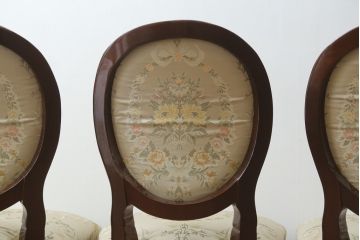 中古　スペイン高級家具　気品のある佇まいで空間を引き立てるダイニングチェア4脚セット(椅子、イス)(R-074500)