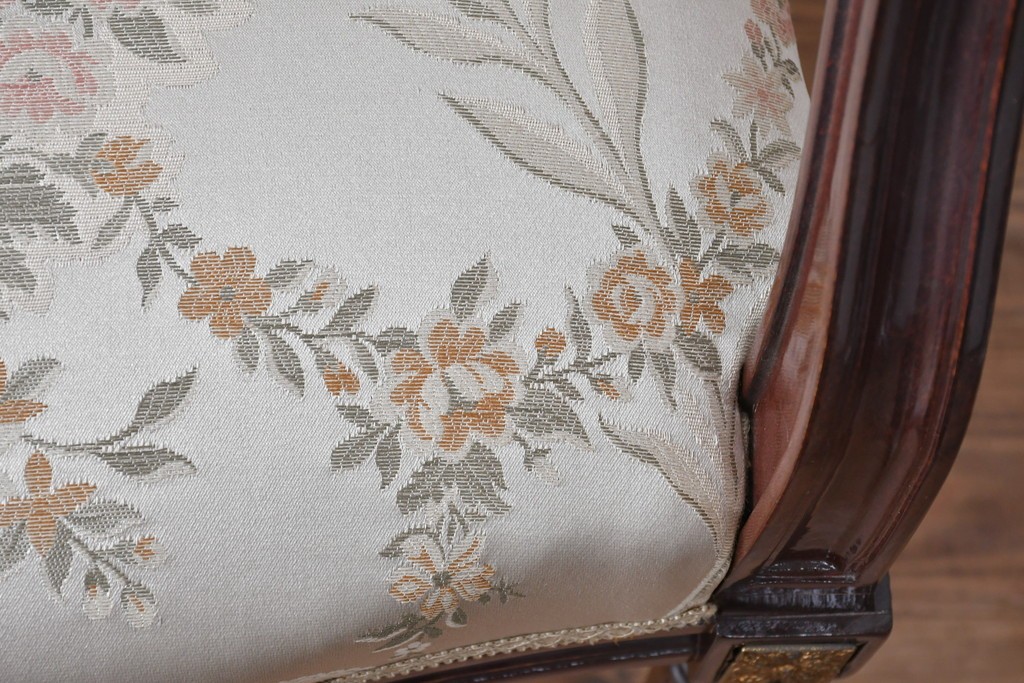 中古　スペイン高級家具　クラシカルな意匠が美しいオーバルバックのダイニングチェア2脚セット　(R-074501)