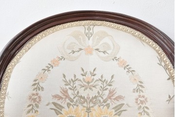 中古　スペイン高級家具　クラシカルな意匠が美しいオーバルバックのダイニングチェア2脚セット　(R-074501)