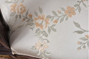 中古　スペイン高級家具　クラシカルな意匠が美しいオーバルバックのダイニングチェア2脚セット　(R-074501)