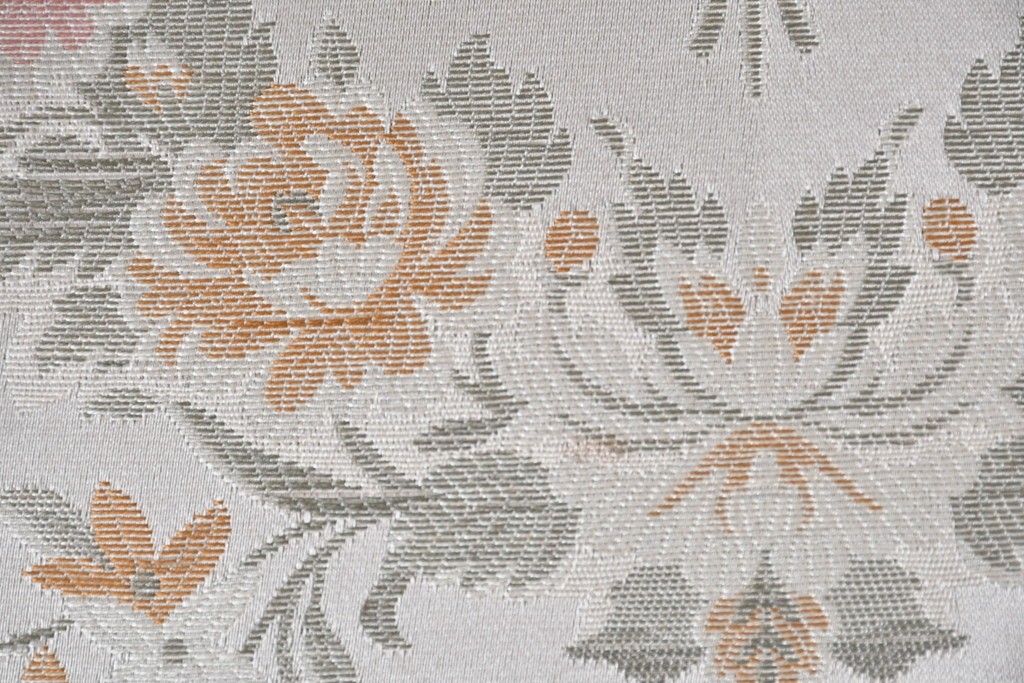 中古　スペイン高級家具　クラシカルな意匠が美しいオーバルバックのダイニングチェア2脚セット　(R-074501)