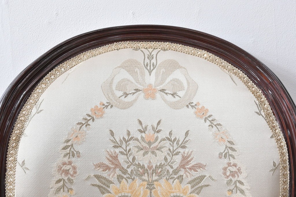 中古　スペイン高級家具　クラシカルな意匠が美しいオーバルバックのダイニングチェア2脚セット　(R-074501)