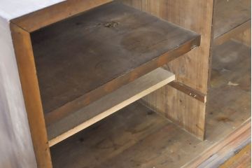 和製アンティーク　前面欅(ケヤキ)材　ナチュラルな雰囲気のお部屋にも取り入れやすいシンプルな収納棚(戸棚、サイドボード、ローボード、サイドキャビネット)(R-074503)