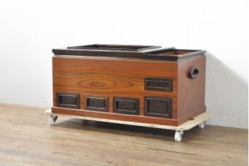 和製ビンテージ　未使用　展示品　花梨(カリン)材　黒檀(コクタン)材　艶やかな色味が魅力的な長火鉢(囲炉裏、木製火鉢、ヴィンテージ)(R-074505)