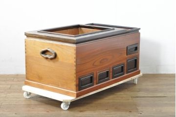 和製ビンテージ　未使用　展示品　花梨(カリン)材　黒檀(コクタン)材　艶やかな色味が魅力的な長火鉢(囲炉裏、木製火鉢、ヴィンテージ)(R-074505)