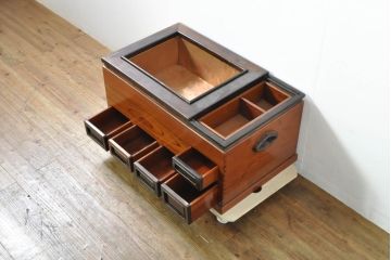 和製ビンテージ　未使用　展示品　花梨(カリン)材　黒檀(コクタン)材　艶やかな色味が魅力的な長火鉢(囲炉裏、木製火鉢、ヴィンテージ)(R-074505)