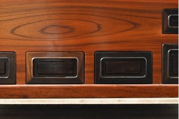 和製ビンテージ　未使用　展示品　花梨(カリン)材　黒檀(コクタン)材　艶やかな色味が魅力的な長火鉢(囲炉裏、木製火鉢、ヴィンテージ)(R-074505)