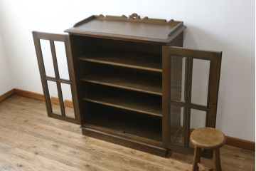 中古　美品!!　永田良介商店 　気品漂う佇まいが魅力のブックケース(本箱、飾り棚、収納棚、戸棚、キャビネット)(定価約44万円)(R-074510)