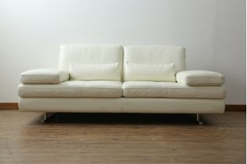 中古　短期半年使用!!　極美品　NICOLETTIHOME(ニコレッティ)　Serena(セレナ)シリーズ　Kランク(K1585ホワイト)　総革　清潔感のある白が空間を引き立てる2人掛けソファ(トランスフォームソファ、レザーソファ、アームソファ, 二人掛け、2P)(定価約64万円)(R-074513)