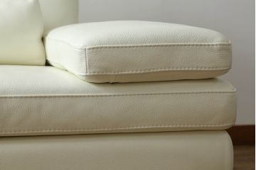 中古　短期半年使用!!　極美品　NICOLETTIHOME(ニコレッティ)　Serena(セレナ)シリーズ　Kランク(K1585ホワイト)　総革　清潔感のある白が空間を引き立てる2人掛けソファ(トランスフォームソファ、レザーソファ、アームソファ, 二人掛け、2P)(定価約64万円)(R-074513)