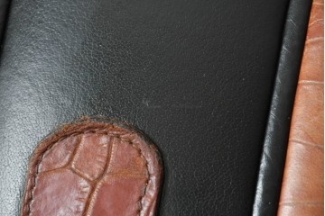 中古　イタリア　Formitalia(フォルミタリア)　PAOLO GUCCI(パオロ　グッチ)　本革(レザー)　斬新なデザインで存在感抜群の1人掛けソファ　(R-074515)