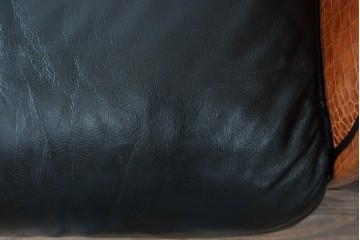 中古　イタリア　Formitalia(フォルミタリア)　PAOLO GUCCI(パオロ　グッチ)　本革(レザー)　斬新なデザインで存在感抜群の1人掛けソファ　(R-074515)