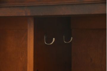 和製ビンテージ　北海道民芸家具　深みのある色合いが魅力の下駄箱(収納棚、戸棚、靴箱、ヴィンテージ)(R-074517)