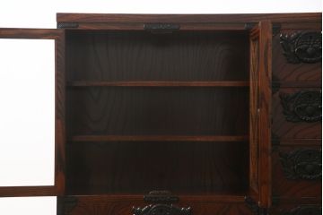 中古　美品　岩谷堂箪笥　品の良い金具が魅力のサイドボード(サイドキャビネット、引き出し、収納棚、戸棚、飾り棚、収納タンス)(R-074518)