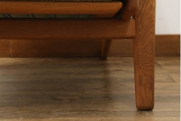 北欧ビンテージ　デンマークビンテージ　GETAMA(ゲタマ)　Hans J Wegner(ハンス・J・ウェグナー)　GE290　くつろぎの空間を演出するイージーチェア(椅子、イス、アームチェア、1P、一人掛けソファ、1人掛けソファ、ヴィンテージ)(R-074519)