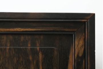 和製アンティーク　指物工芸品!!　前面黒柿くじゃく杢　天板・側面・裏板キハダ材　ケンドン板戸鏡板無垢材　渋い色味と独特な杢目が目を惹く高級書箱(本箱、収納棚、書棚、戸棚)(R-074534)