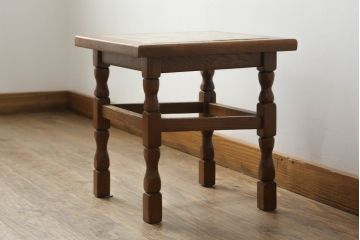 ヨーロッパビンテージ　タイルトップがお洒落なローテーブル(コーヒーテーブル、サイドテーブル、花台、飾り台、ヴィンテージ)(R-074536)