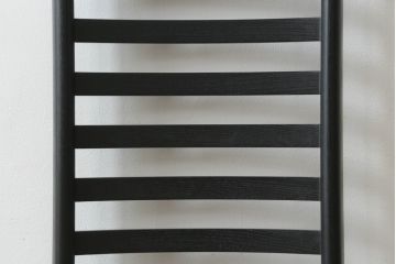 中古　展示品　美品　Cassina(カッシーナ)　292　HILL HOUSE,1(ヒルハウス1)　CHARLES RENNIE MACKINTOSH(チャールズ・レニー・マッキントッシュ)　スタイリッシュでモダンなデザインが格好良いラダーバックチェア(椅子、イス、ダイニングチェア)(定価約47万3千円)(R-074544)