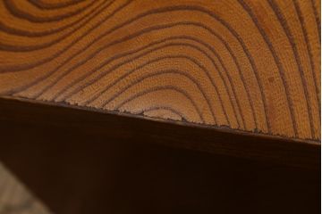 和製ビンテージ　民芸家具　岩谷堂箪笥　アラレ紋様金具が目を引く両袖机(ヴィンテージ、ローテーブル、デスク、座机、在宅ワーク、在宅用)(R-074550)