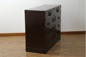 中古　美品　仙台民芸箪笥(仙台箪笥)　落ち着いた色味と美しい杢目が目を惹く漆塗りの衣装箪笥(引き出し、チェスト、和たんす、収納箪笥)(R-074554)
