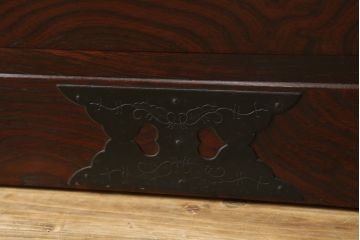中古　美品　仙台民芸箪笥(仙台箪笥)　落ち着いた色味と美しい杢目が目を惹く漆塗りの衣装箪笥(引き出し、チェスト、和たんす、収納箪笥)(R-074554)