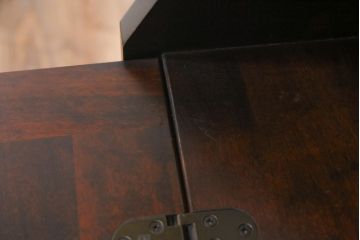 中古　北海道民芸家具　上品な雰囲気漂うビューローブックケース(ライティングビューロー、簿記机、引き出し、ブックシェルフ、本棚、飾り棚、収納棚、戸棚、ワークデスク、在宅ワーク、在宅用)(R-074555)