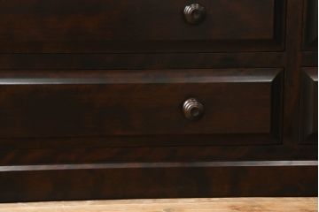 中古　美品　北海道民芸家具　落ち着いた佇まいで空間を引き立てるローチェスト(ローボード、テレビボード、テレビ台、ベンチチェスト、引き出し)(R-074557)