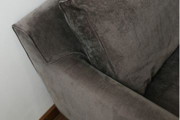中古　2020年購入　ACTUS(アクタス)取扱い　eilersen(アイラーセン) GROUP-E MELLOW(メロー)　ストリームラインソファ(STREAMLINE SOFA)　シンプルモダンな佇まいが魅力のヘッドレスト付き2人掛けソファとオットマンのセット(二人掛け、2P、フットスツール、北欧)(定価約68万円)(R-074560)