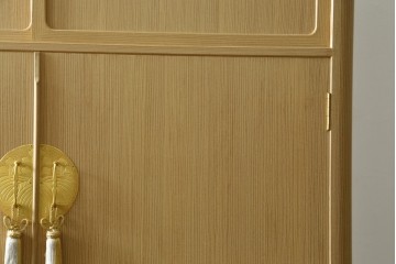 中古　美品!!　上手物　瀧上昭治作　伝統的工芸品　桐材　五三桐紋の金具が格式を添える着物箪笥　定価約180万円　(R-074562)