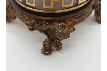稀少　フランス　1880年〜1900年頃　オールドバカラ　Baccarat　ジャポニズム　花鳥文　金彩　台座付き　細やかな意匠が施されたエレガントな雰囲気溢れる花瓶2個セット(フルレッドクリスタルガラス、筒型、花器、花入れ、箱付き)(R-074575)