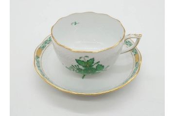 ヘレンド　ハンガリー　HEREND HVNGARY　アポニー・グリーン　繊細な絵付けが上品で落ち着いた雰囲気を醸し出すティーカップ&ソーサー2客セット(C&S、HUNGARY、洋食器)(R-074578)