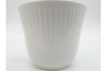 デンマーク　ROYAL COPENHAGEN(ロイヤルコペンハーゲン)　ブルーフルーテッド　メガ　大胆かつ繊細なデザインに魅了されるハイハンドルカップ&ソーサー3客セット(C&S、洋食器)(R-074579)
